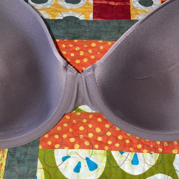 NWOT vanity fair bra - Picture 4 of 5
